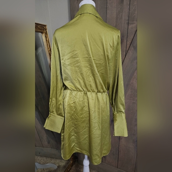 H&M Yellow Green Satin wrap mini dress. Size Large - Picture 13 of 16